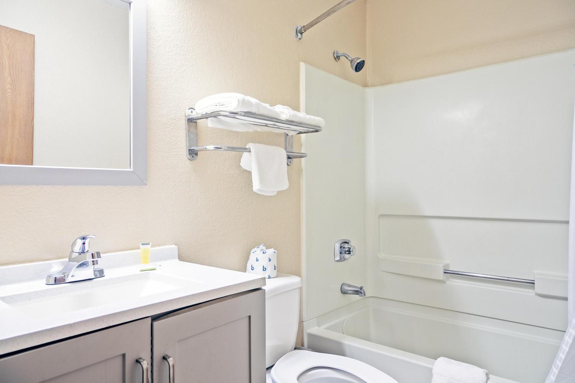 Super 8 By Wyndham Augusta Ft Eisenhower Area Luaran gambar