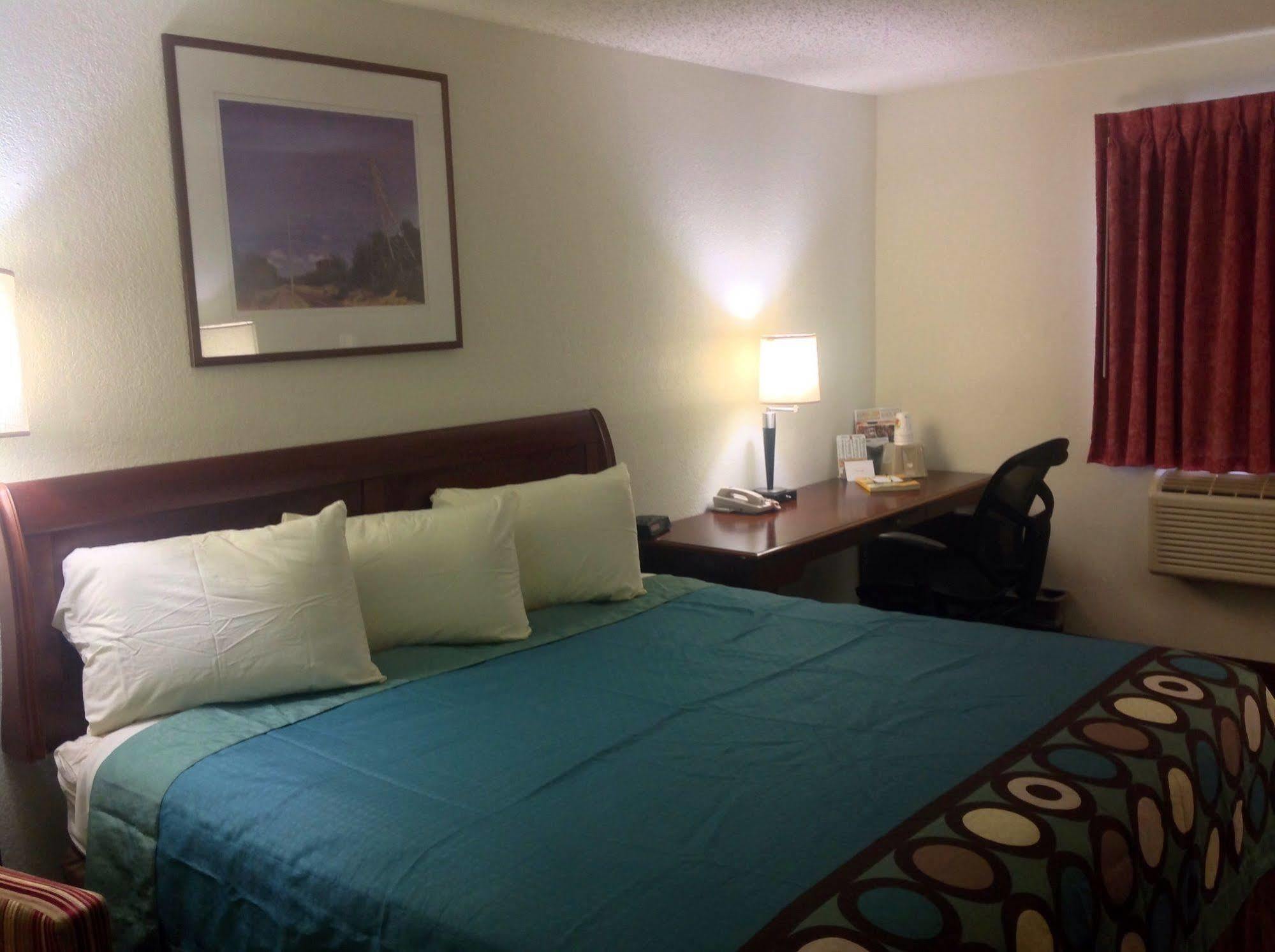 Super 8 By Wyndham Augusta Ft Eisenhower Area Luaran gambar